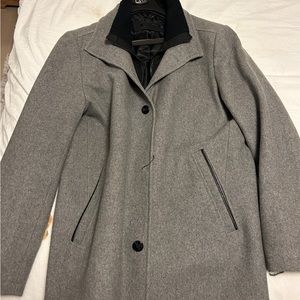 VINCE CAMUTO COAT LIKE NEW